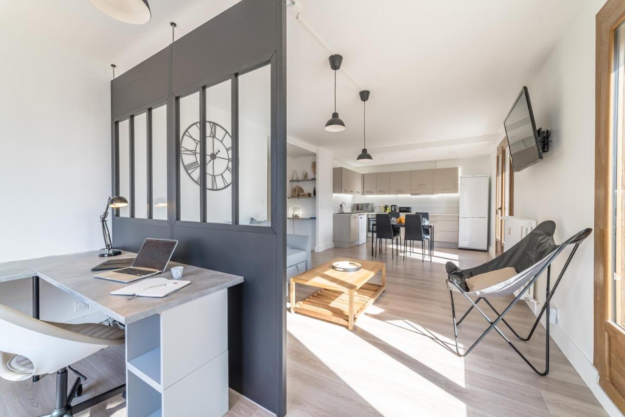 Vue Sensationnelle - Wifi Fibre - Arrivee Autonome Apartment Шамбери Екстериор снимка